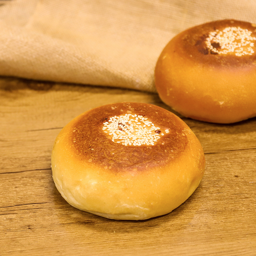 大紅袍 Red Bean Bread